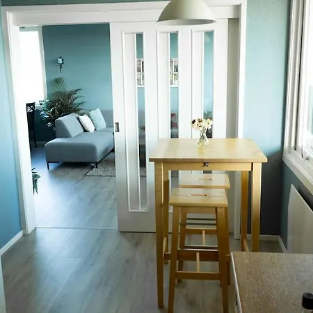 5 Minutes To Downtown Arendal-free Parking דירה ארנדל